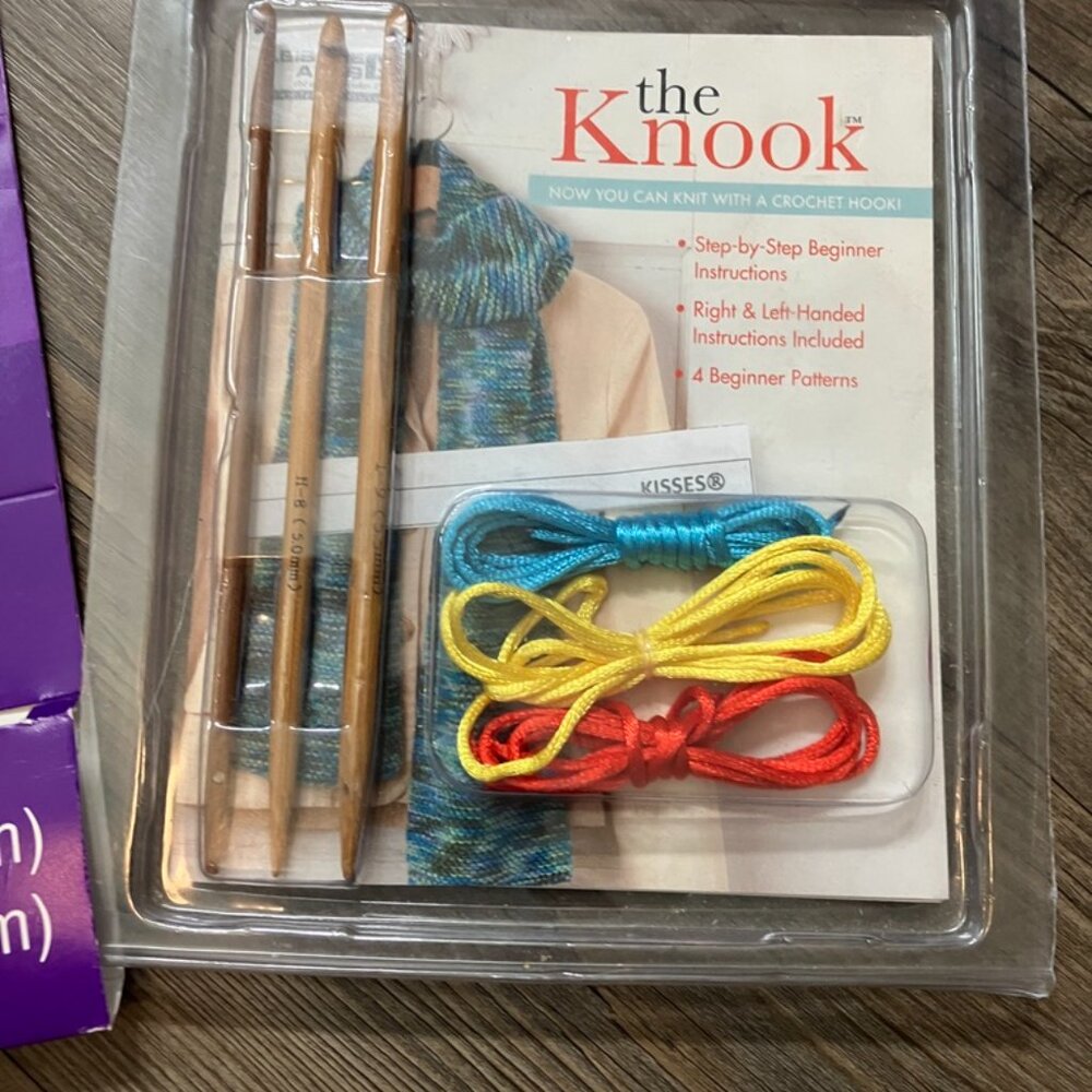 Knitting needle set - Picture 4 of 4